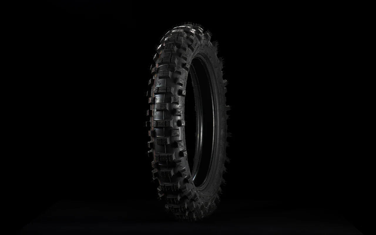 Pneu arrière Metzeler medium 140/80-18